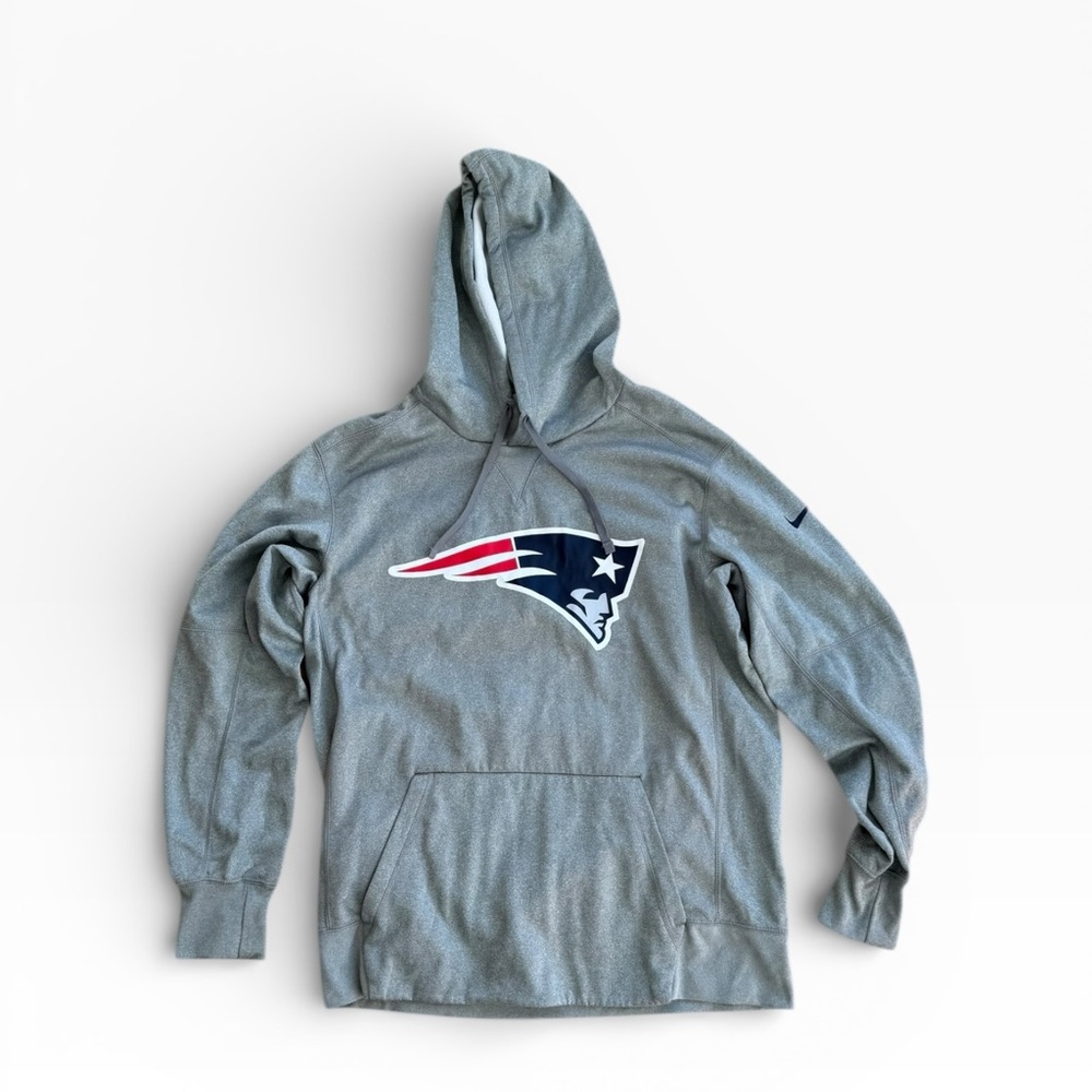 Nike Gray Men's Sweater with Patriots Emblem